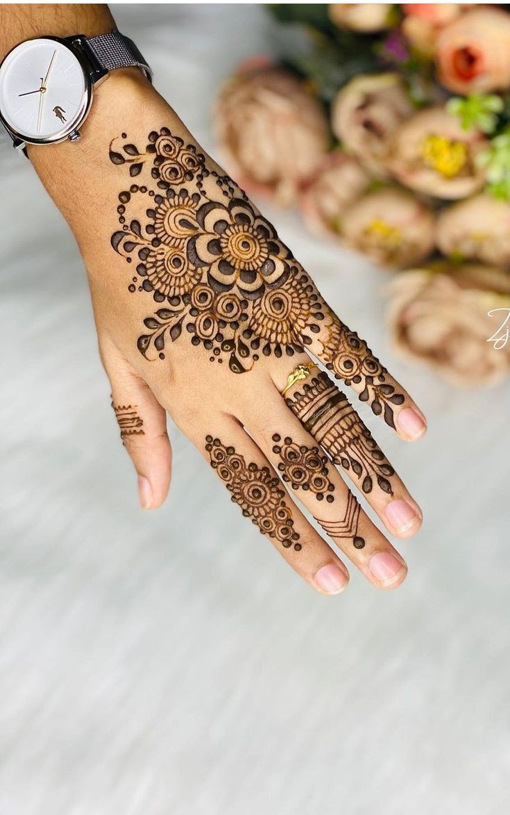 Aesthetic Easy Mehndi Design Arabic (7)