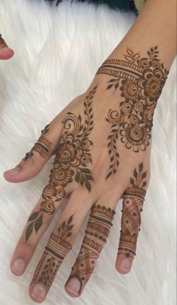 Arabic Easy Mehndi Design (20)
