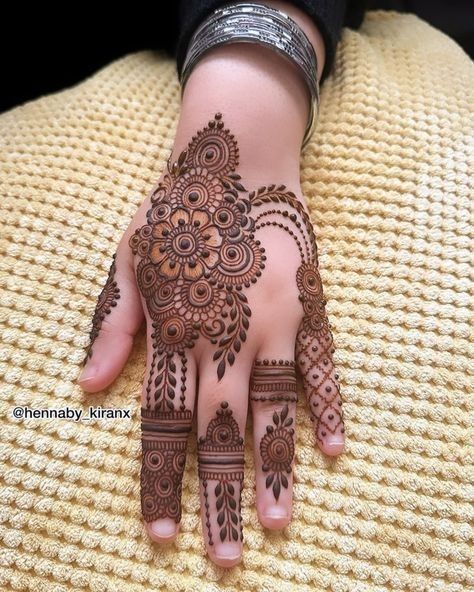 Arabic Easy Mehndi Design (25)