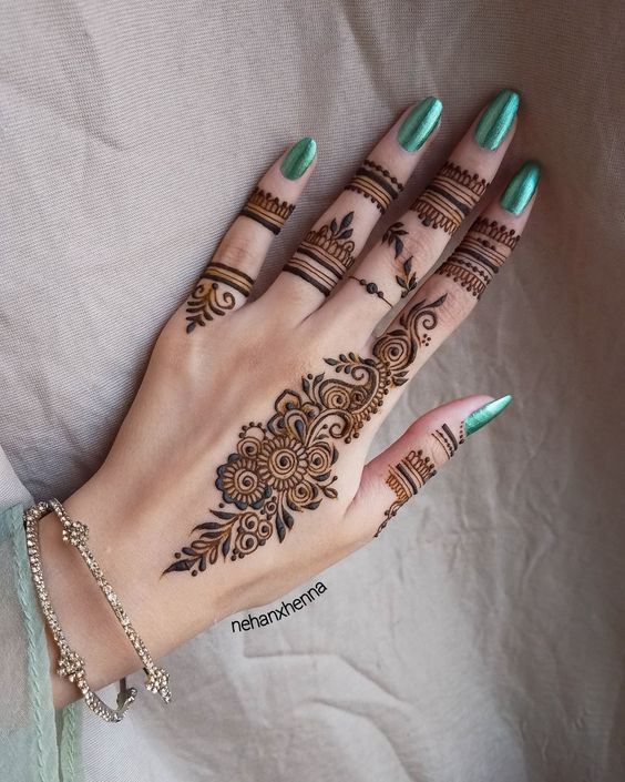 Arabic Easy Mehndi Design (30)