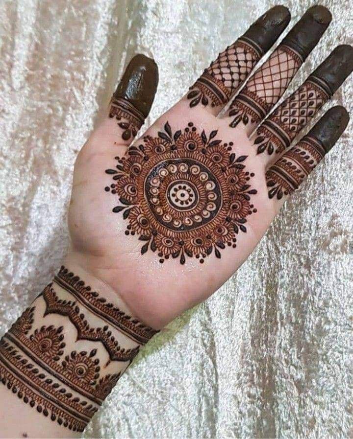 Arabic Instagram Royal Front Hand Mehndi Design (4)