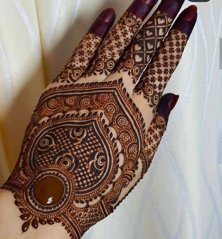 Arabic Instagram Royal Front Hand Mehndi Design