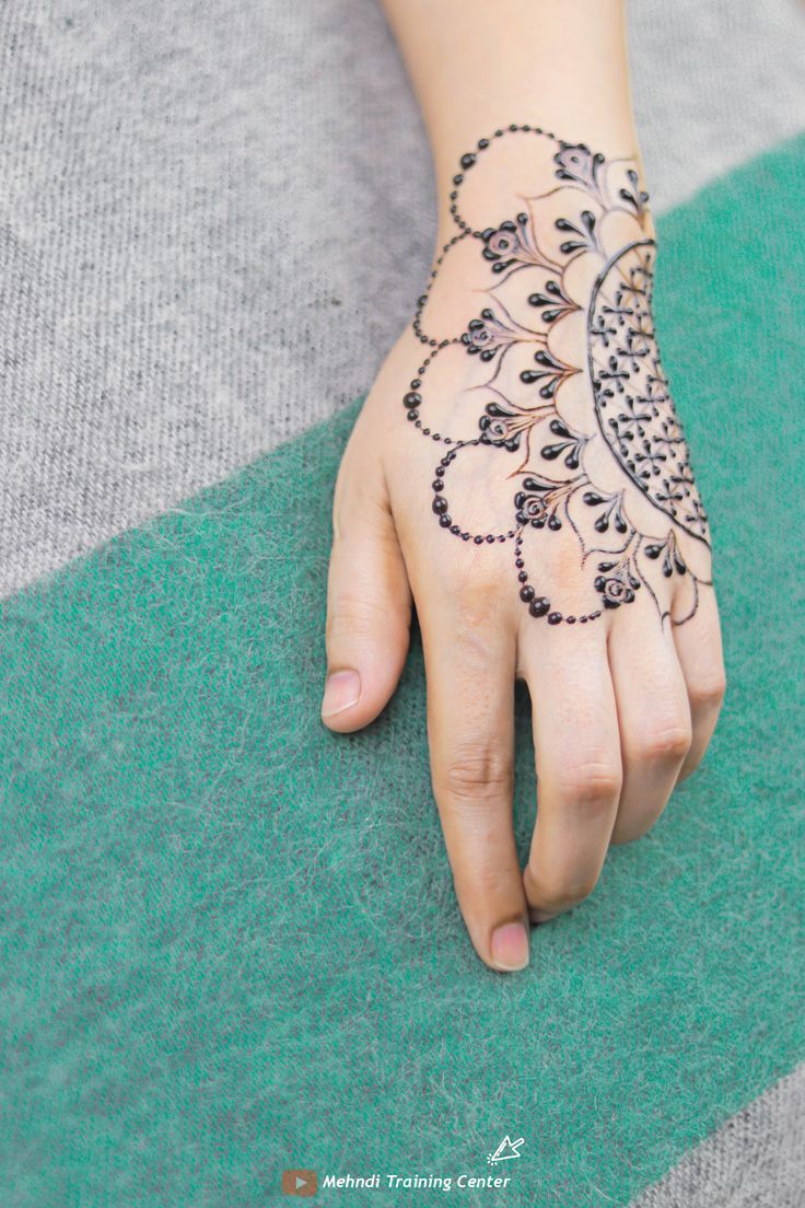 Arabic Mehndi Design (4)