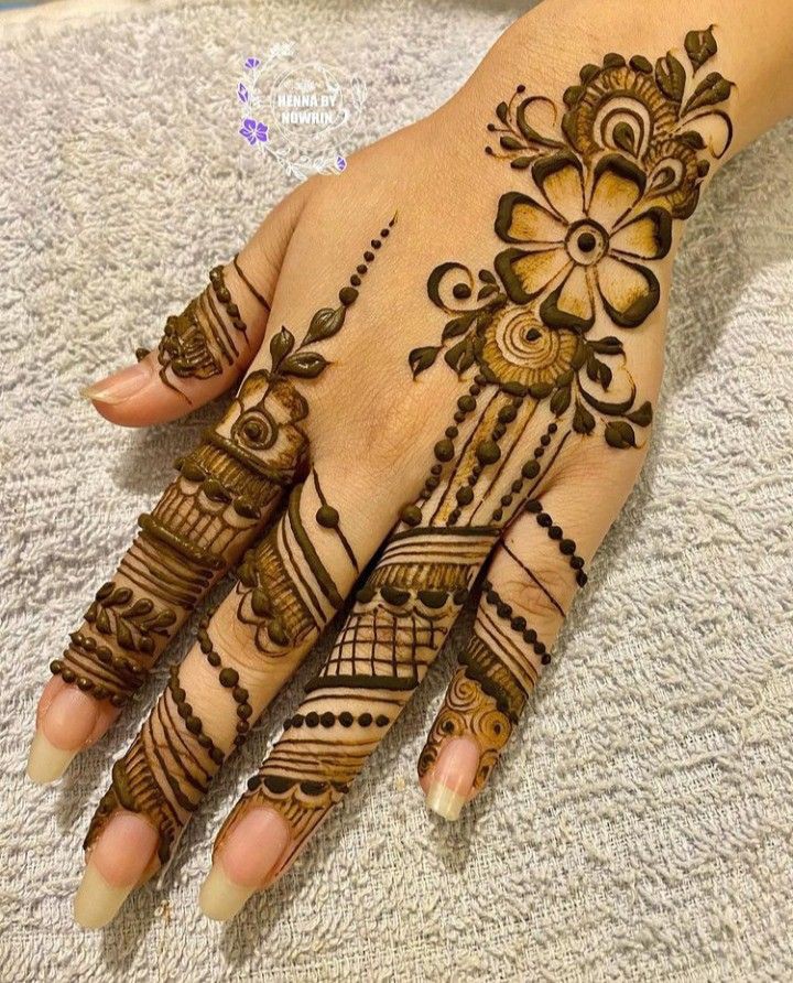 Easy Mehndi Design Back Hand (2)