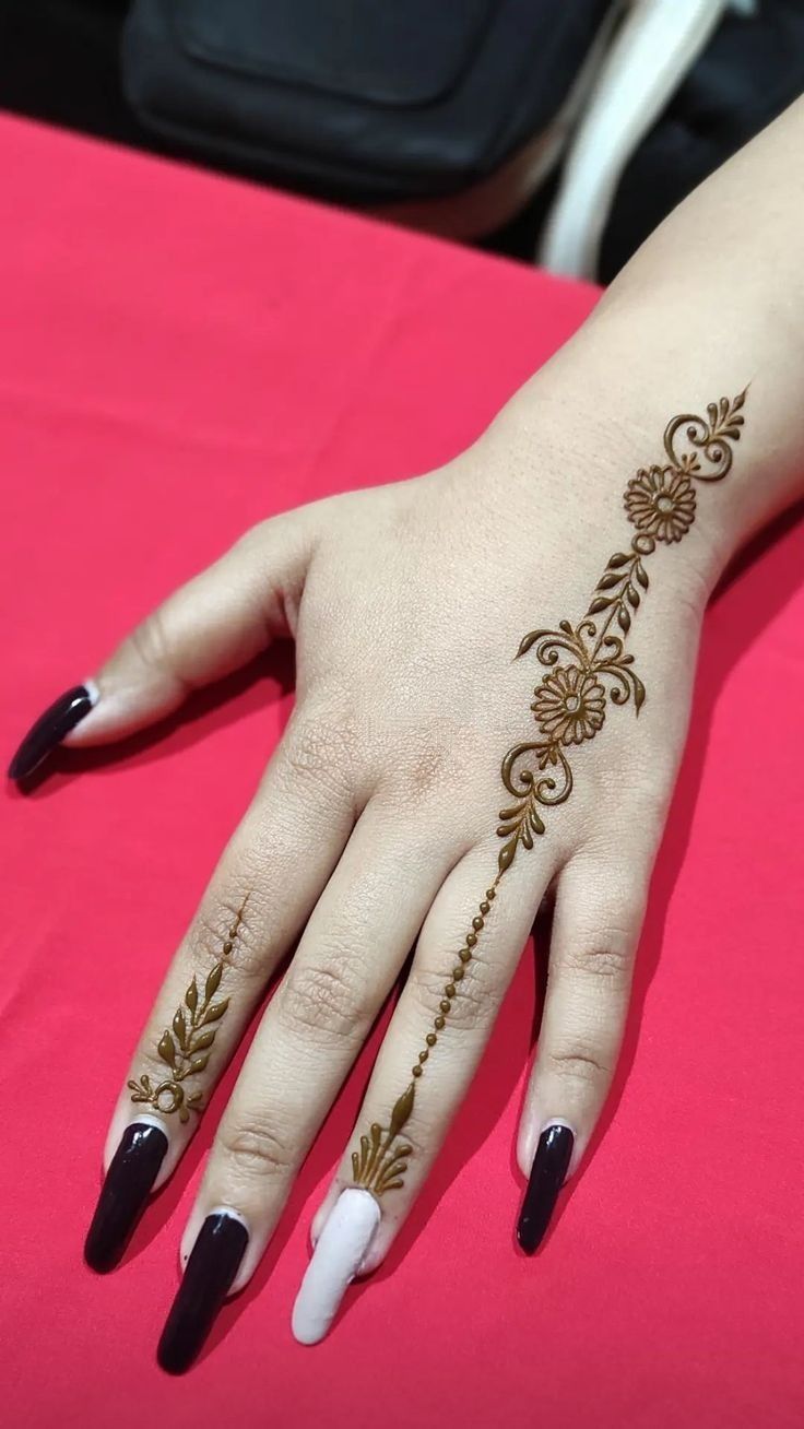 Easy Mehndi Design