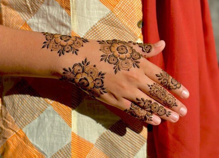 Easy Simple Mehndi Designs for Karwa Chauth