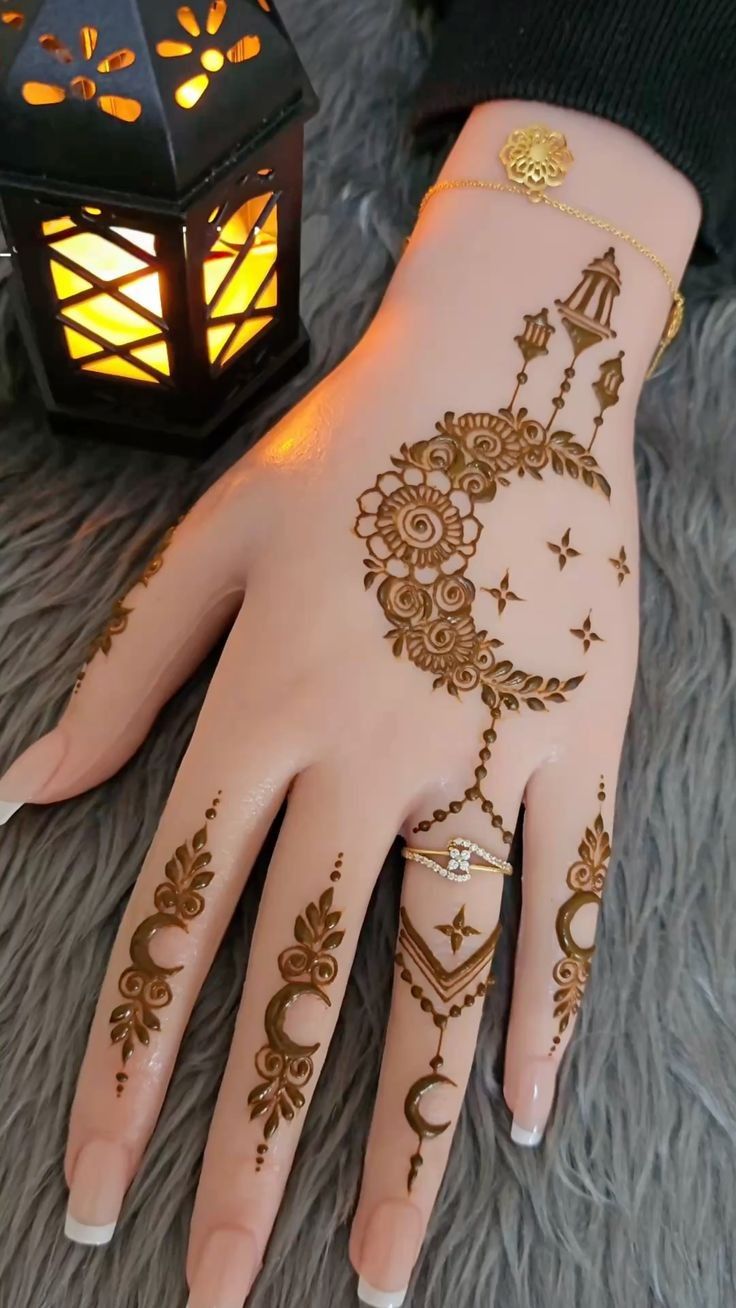Front Hand Mehndi Design Images (9)