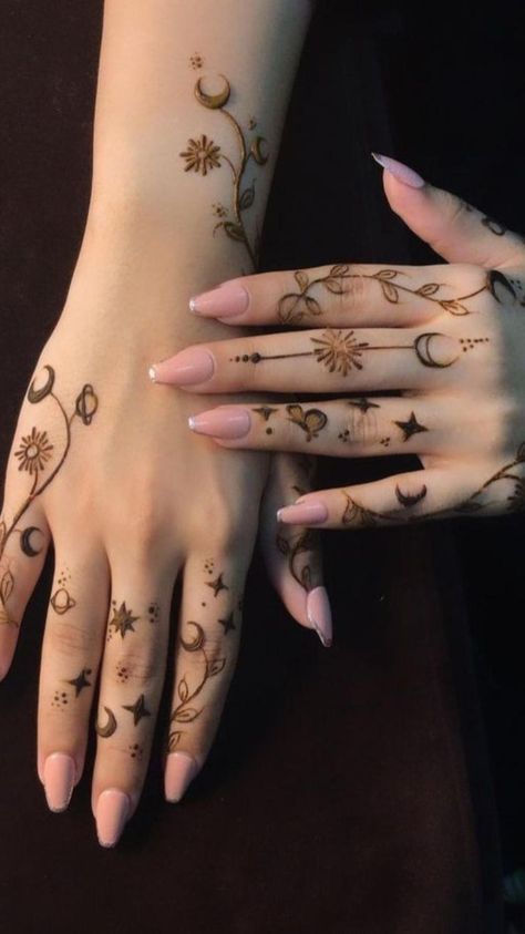 Front Hand Simple Mehndi Design Images 38