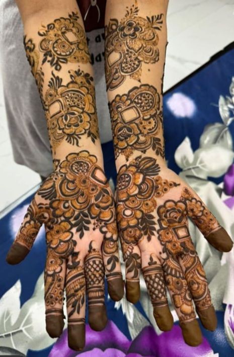 Full Hand Mehndi Design (12)