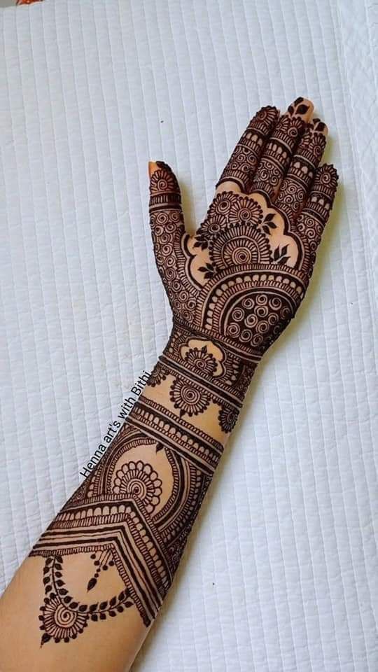 Full Hand Mehndi Design (6)