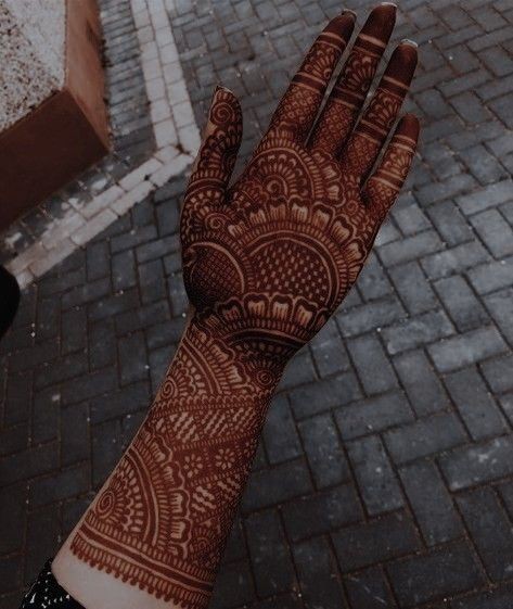 Full Hand Mehndi Design (9)