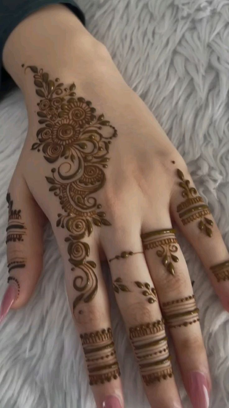 Mehndi Design (2)