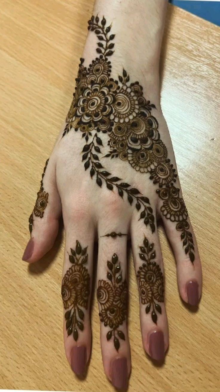 Mehndi Embroidery Designs (2)
