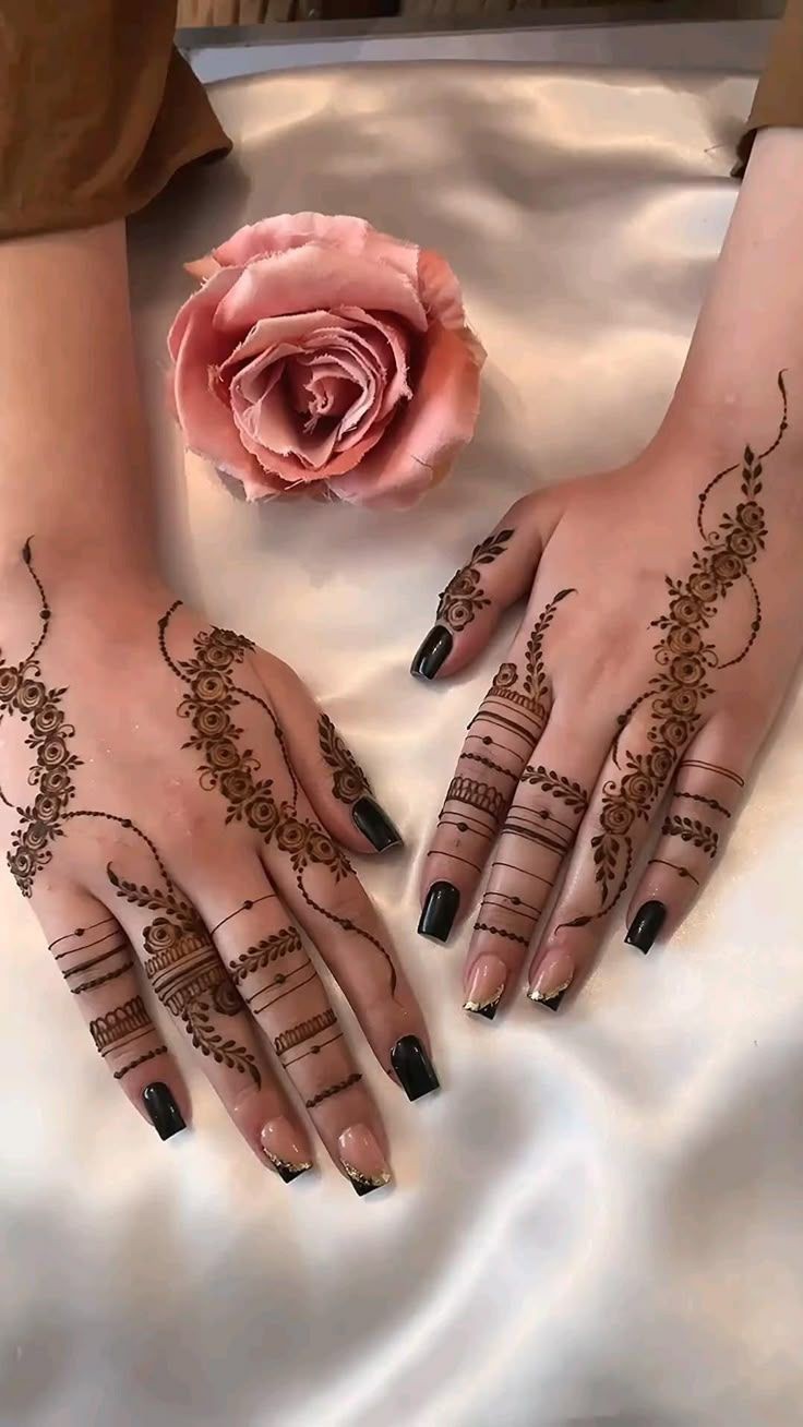 Modern Front Hand Mehndi Design (2)
