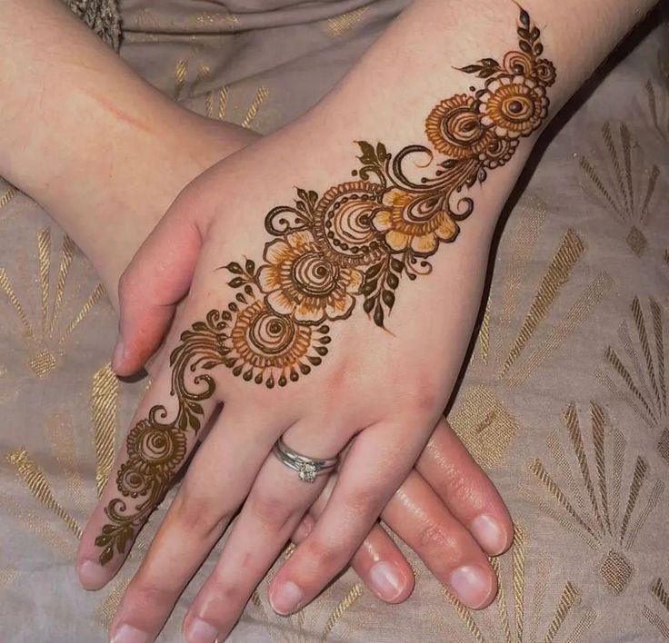 Modern Front Hand Mehndi Design