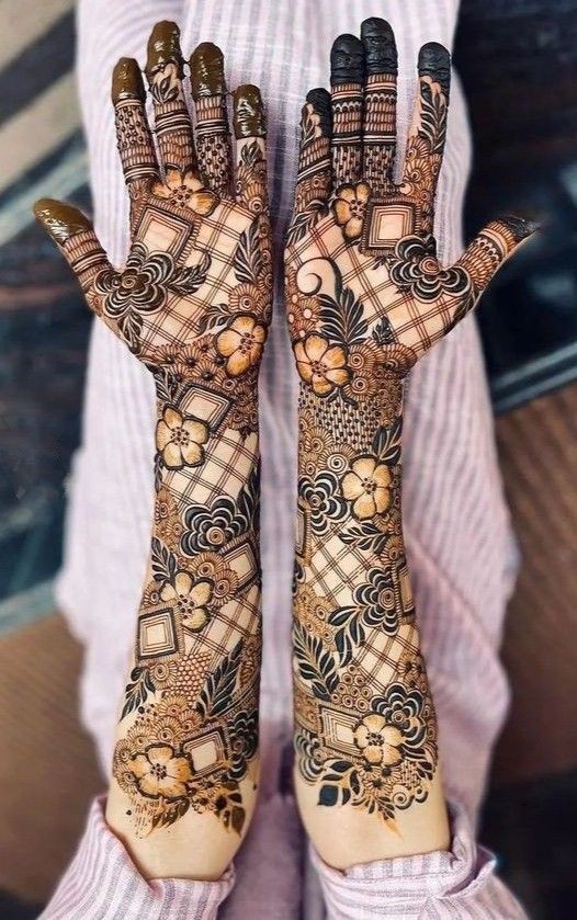 Modern Full Hand Mehndi Design Photos (1)