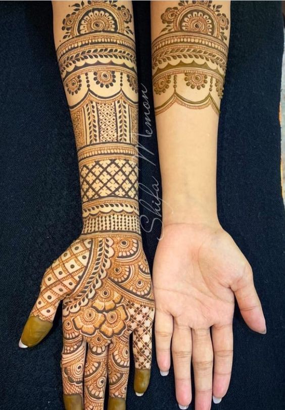 Modern Hand Mehndi Design (18)
