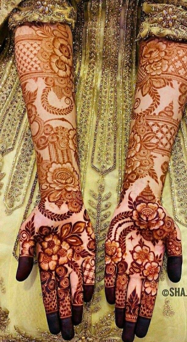 Modern Hand Mehndi Design (25)