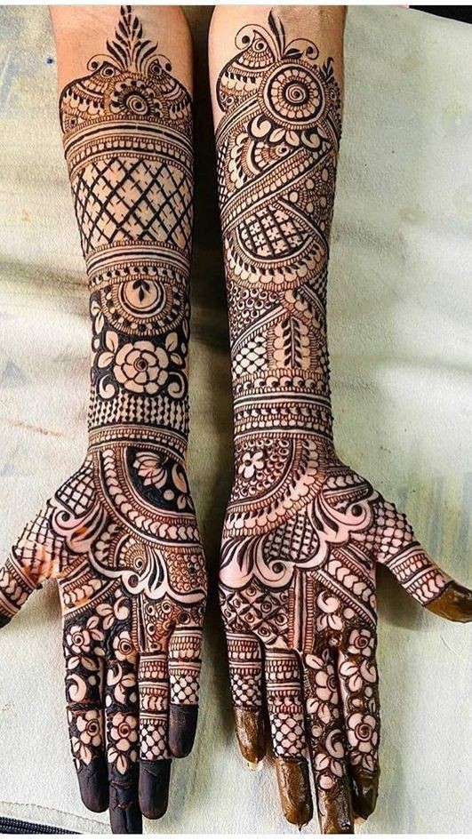 Modern Hand Mehndi Design (3)