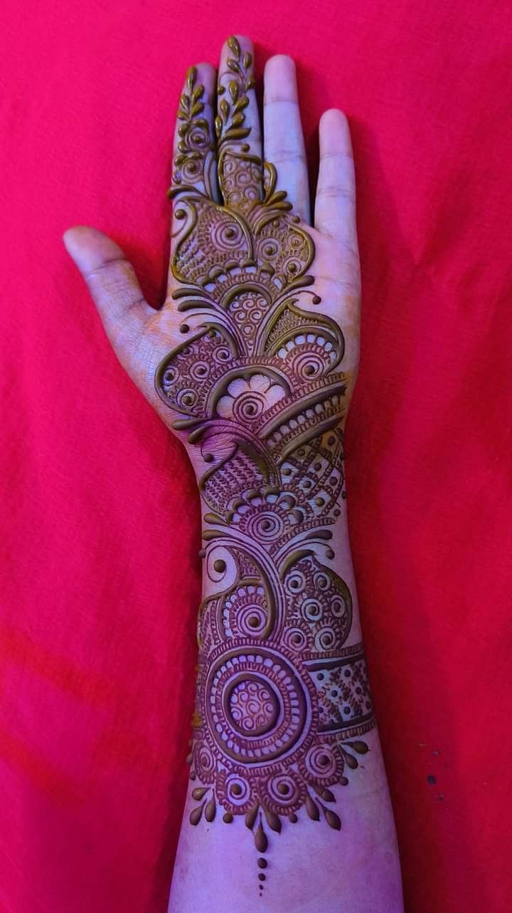 Modern Hand Mehndi Design (9)