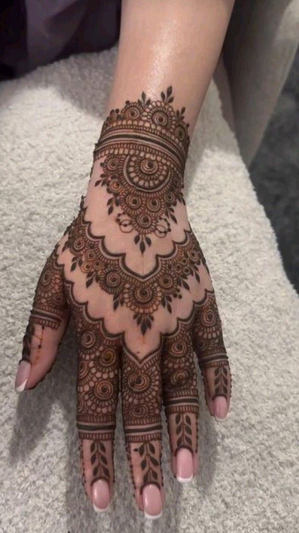 Most Beautiful Mehndi Designs For Front Hands (5) Most Beautiful Mehndi Designs For Front Hands (5)