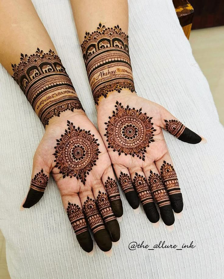 Royal Stylish Simple Mehndi Design (3)