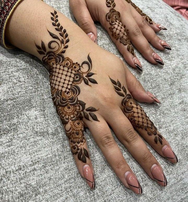 Simple and Easy Mehndi Design Back Hand