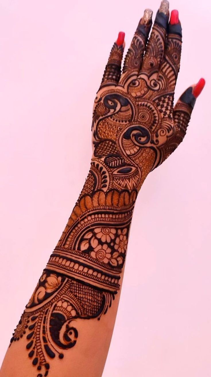 Stylish Front Hand Mehndi Design