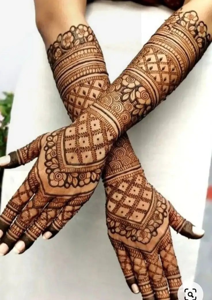 simple back hand mehndi design