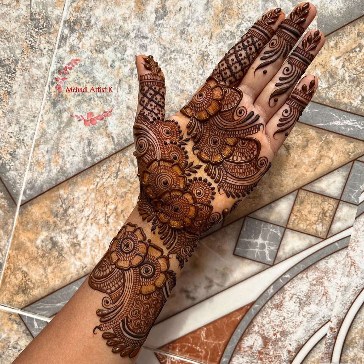 Arabic Mehndi Design 2025 (14)