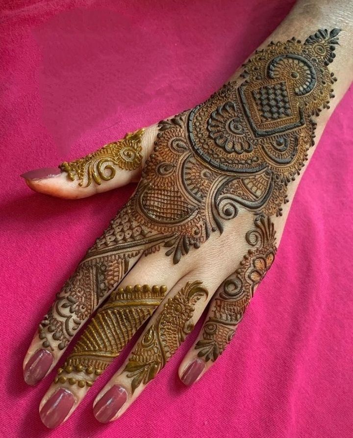 Arabic Mehndi Design 2025 (17)