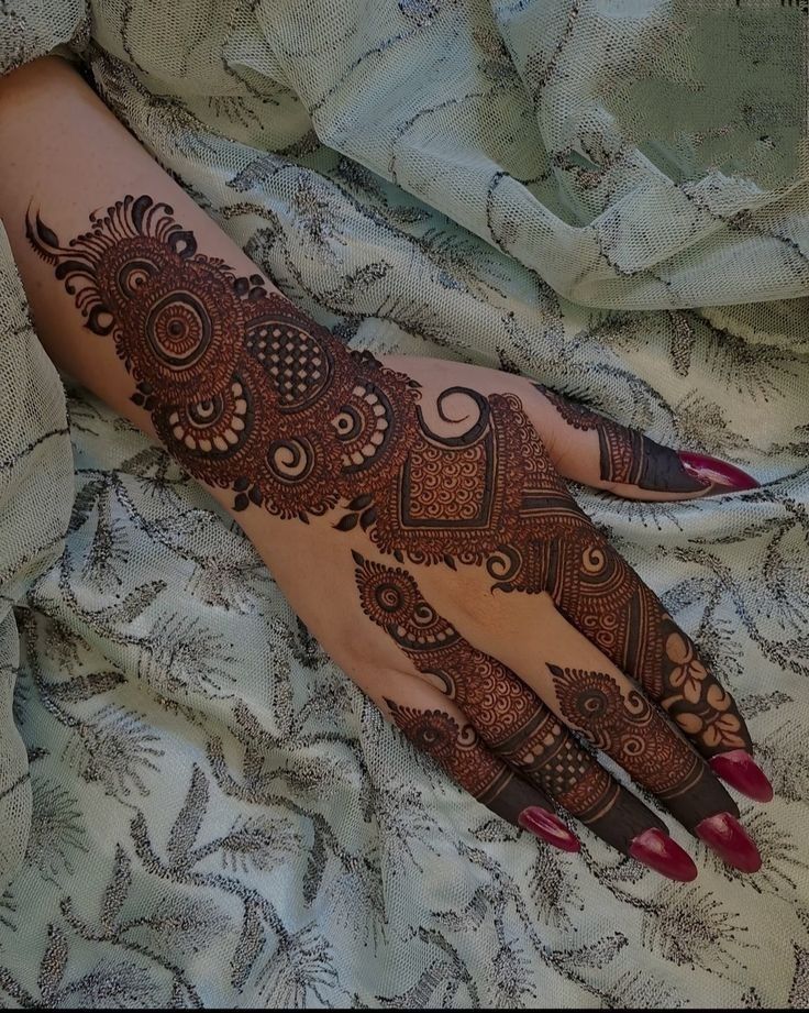 Arabic Mehndi Design 2025 (19)