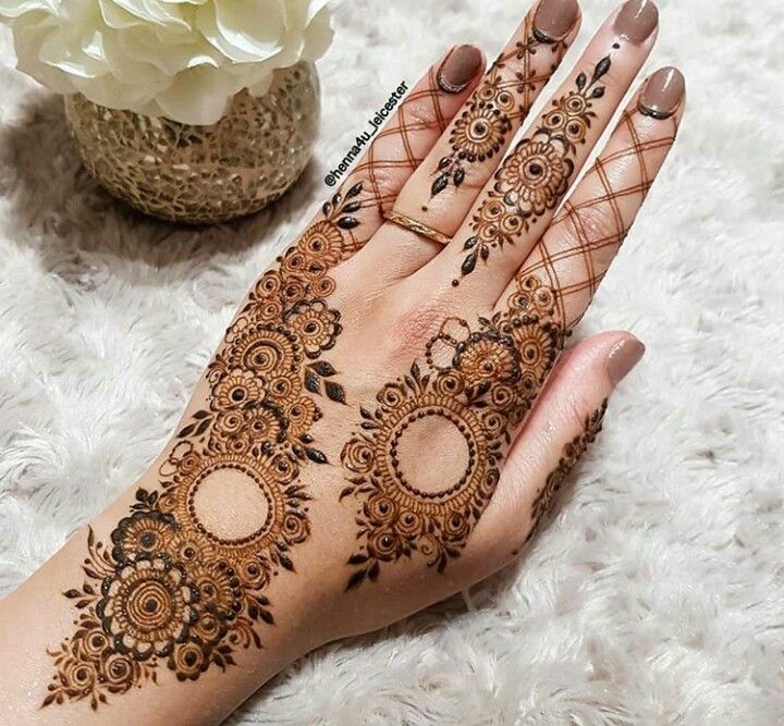 Arabic Mehndi Design 2025 (25) Arabic Mehndi Design 2025 (25)