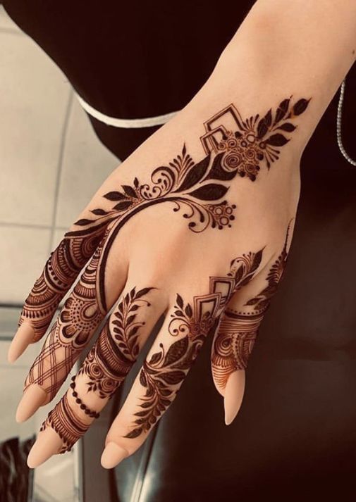 Arabic Mehndi Design 2025 (3)