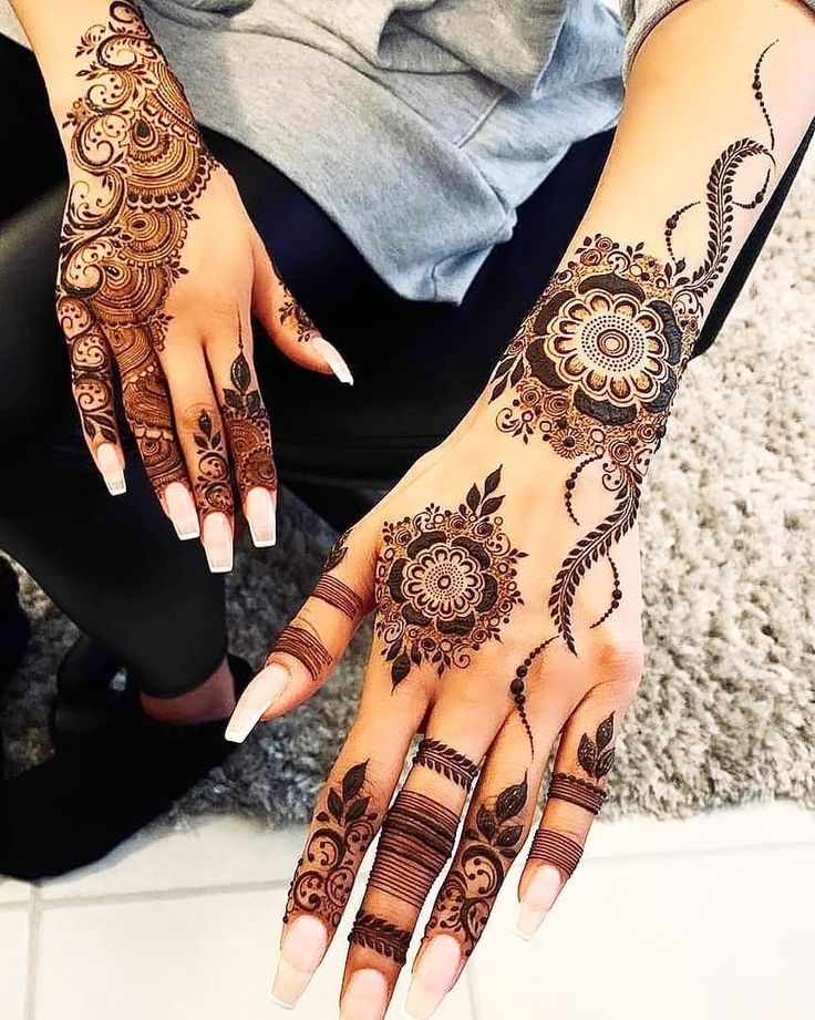 Arabic Mehndi Design 2025 (9)