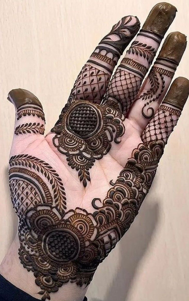 Arabic Royal Mehndi Design (28)