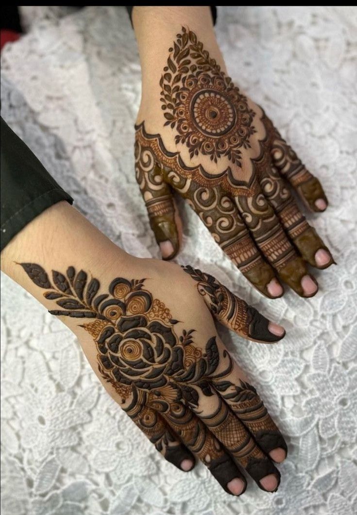 Arabic Royal Mehndi Design (37)