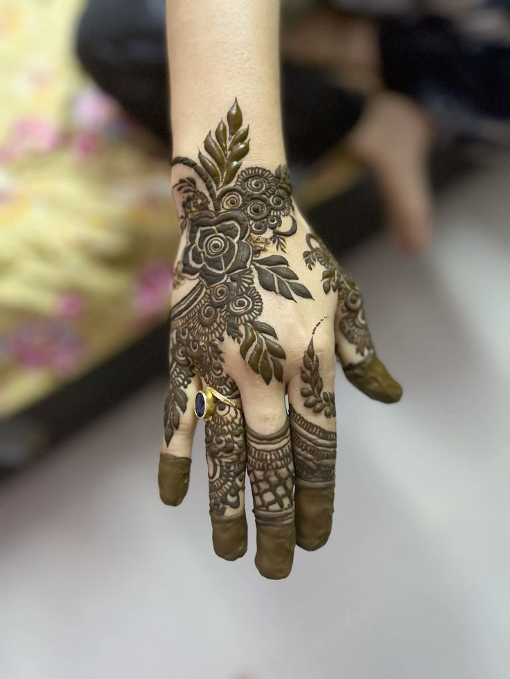 Arabic Royal Mehndi Design (38)