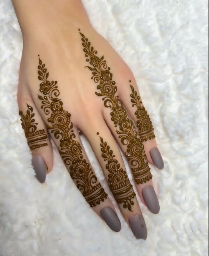 Arabic Royal Mehndi Design (44)