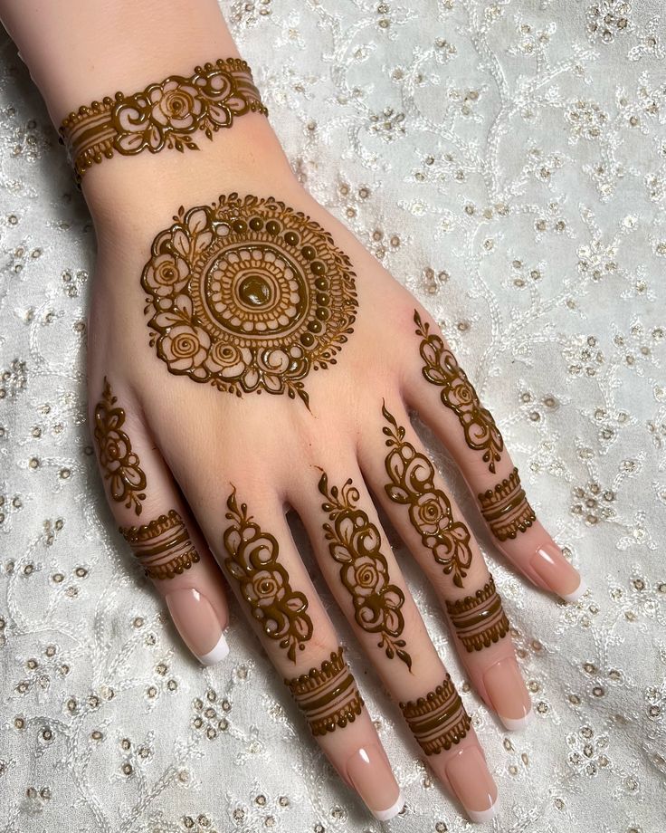 Arabic Royal Mehndi Design (45)