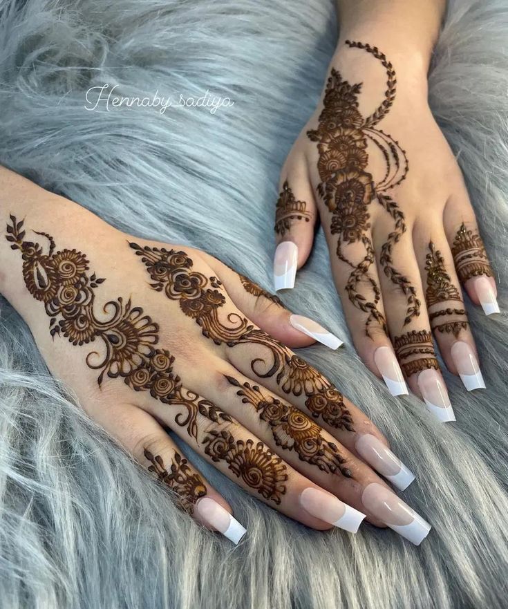 Arabic Royal Mehndi Design (51)
