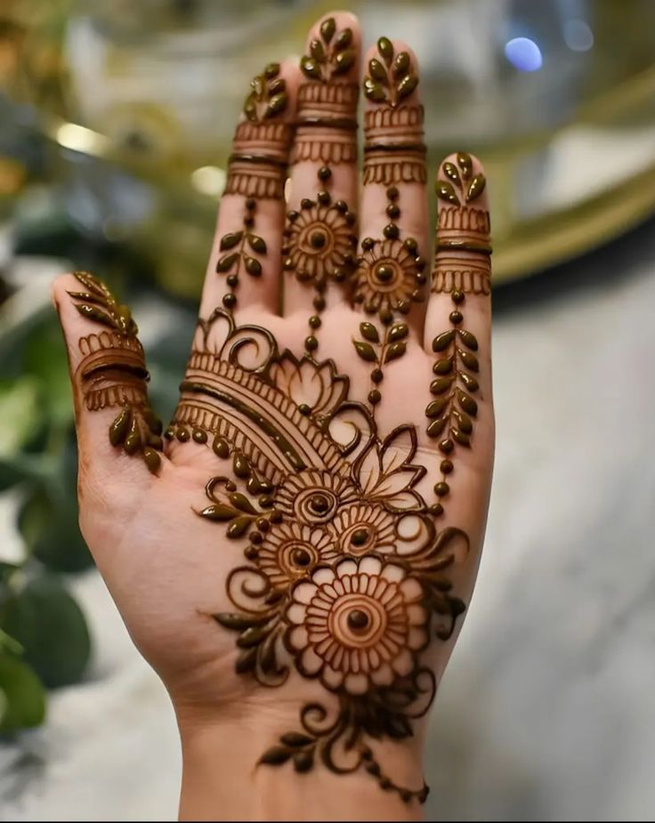Arabic Royal Mehndi Design (9)