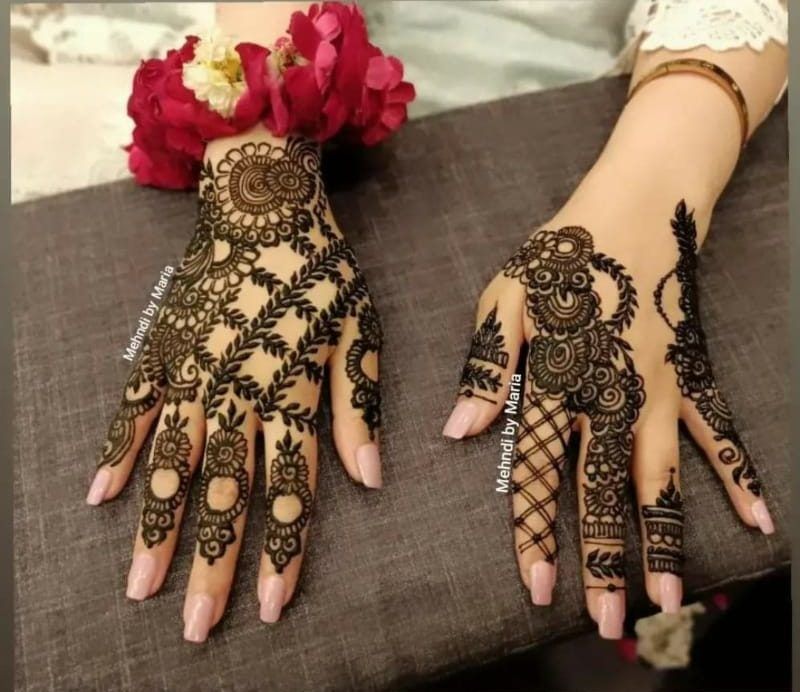 Back Hand Royal Mehndi Design (25)