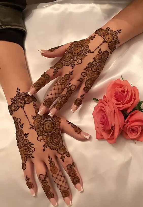 Beautiful Mehndi Design Easy and beautifu (1) Beautiful Mehndi Design Easy and beautifu (1)