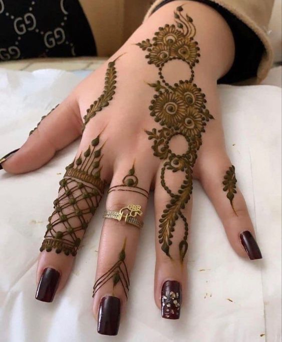 Beautiful Mehndi Design Easy and beautifu (19) Beautiful Mehndi Design Easy and beautifu (19)