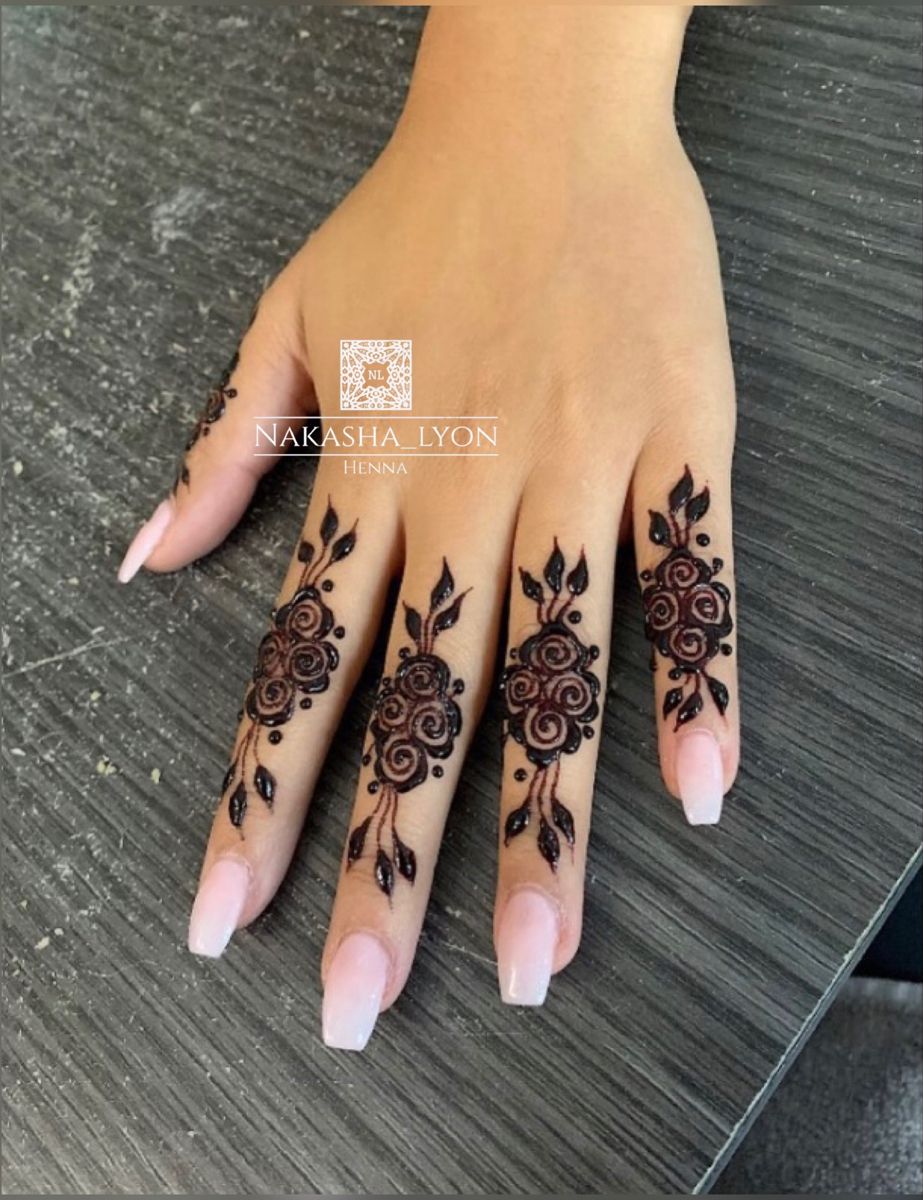 Beautiful Mehndi Design Easy and beautifu (4) Beautiful Mehndi Design Easy and beautifu (4)
