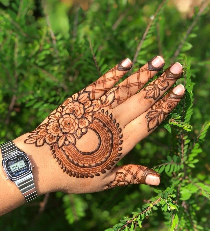 Beautiful and Easy Mehndi Design (14) Beautiful and Easy Mehndi Design (14)