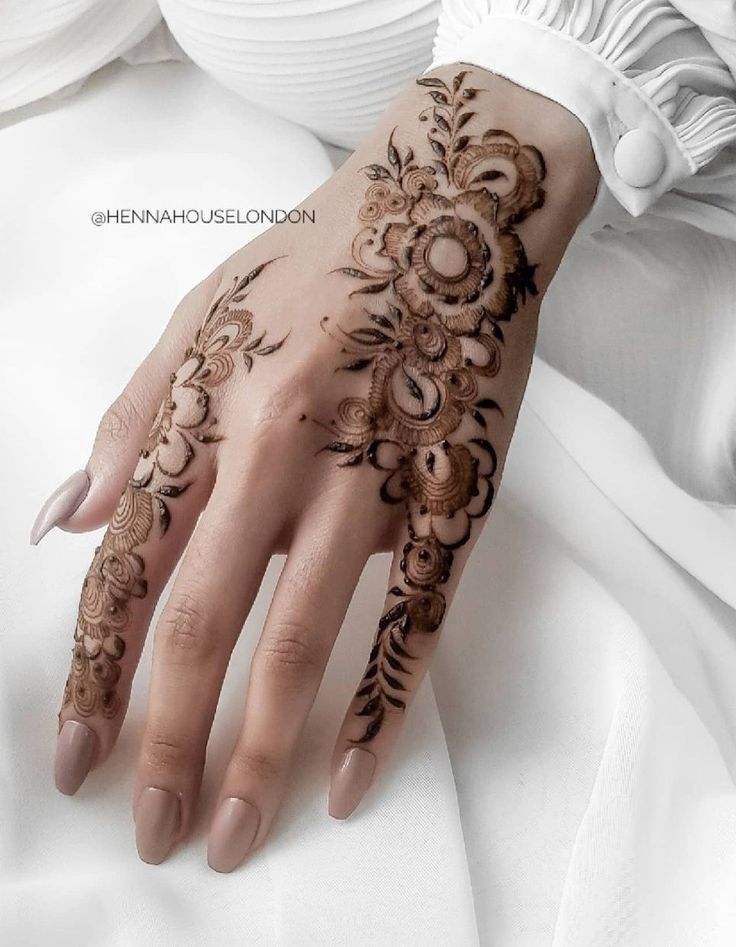 Beautiful and Easy Mehndi Design (18) Beautiful and Easy Mehndi Design (18)