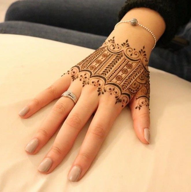 Beautiful and Easy Mehndi Design (3) Beautiful and Easy Mehndi Design (3)