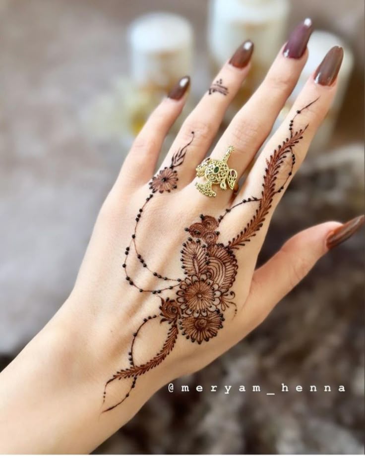 Beautiful and Easy Mehndi Design (36) Beautiful and Easy Mehndi Design (36)